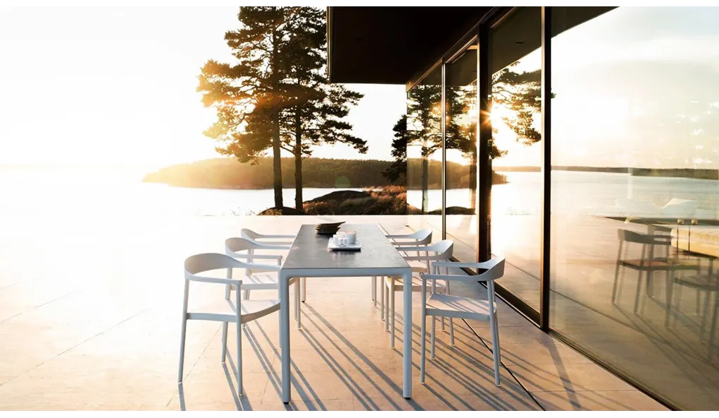 Table Illum