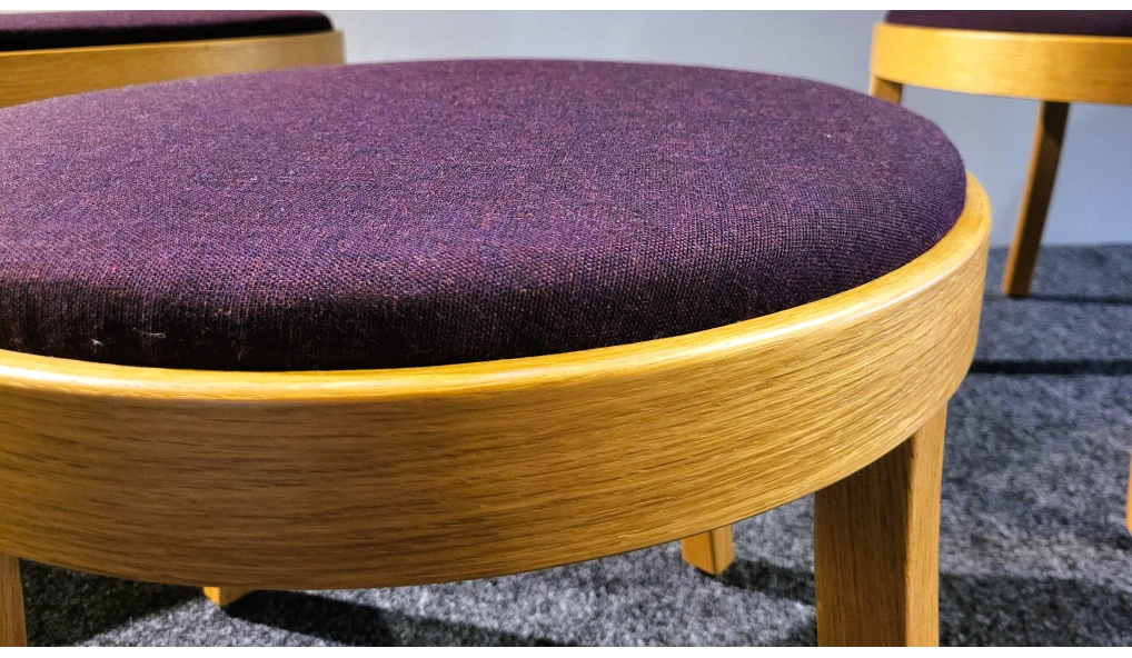 Ensemble fauteuil, tabouret, banc 2pl. Horgenglarus Seley